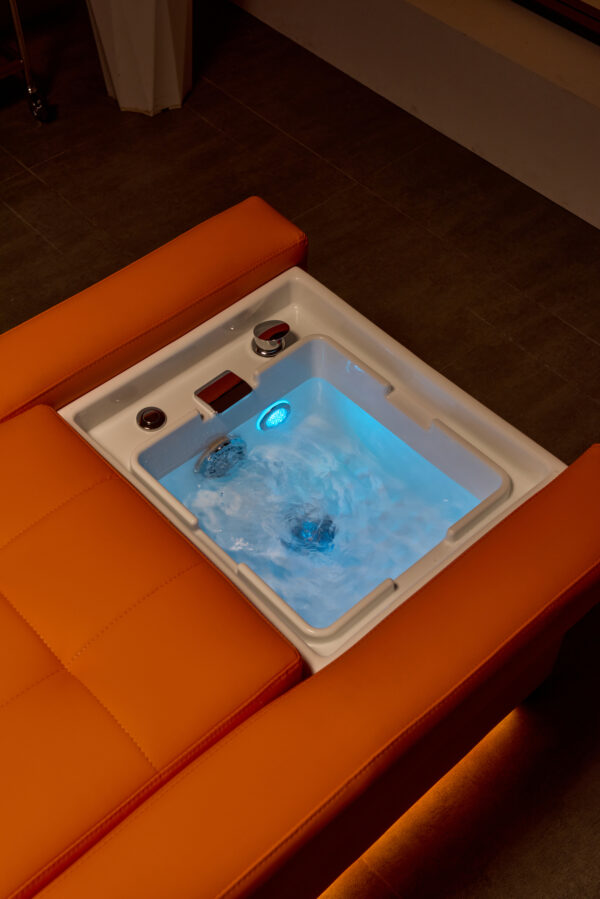 Tray with Reservoir - Image 5